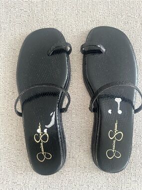 Jessica Simpson Black Patent Toe-Ring Slide Sandals
